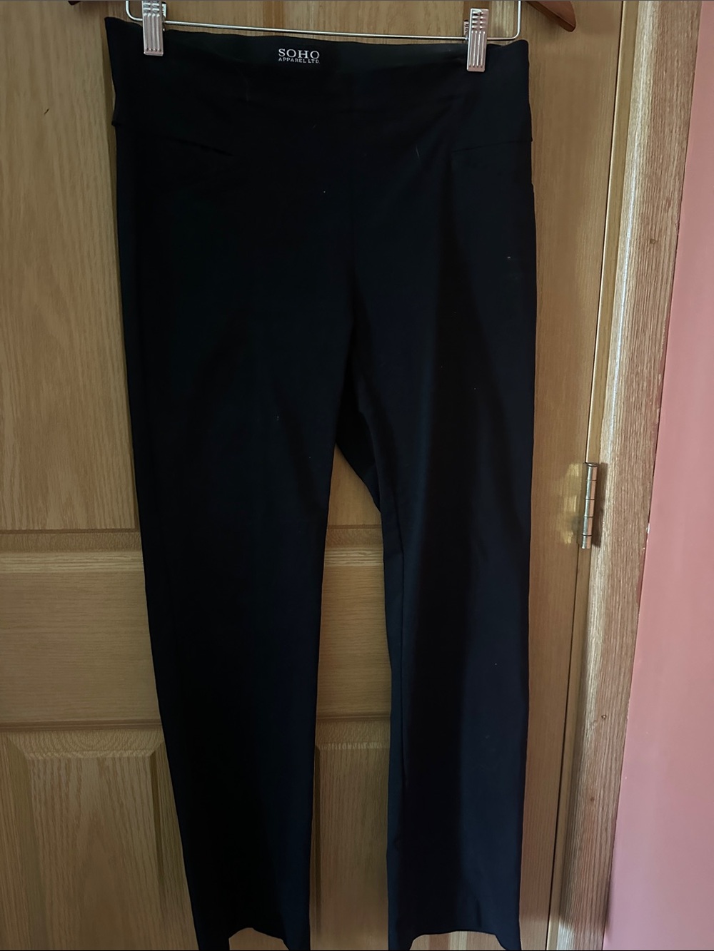 Soho Black Straight-Leg Stretch Ponte Pants
